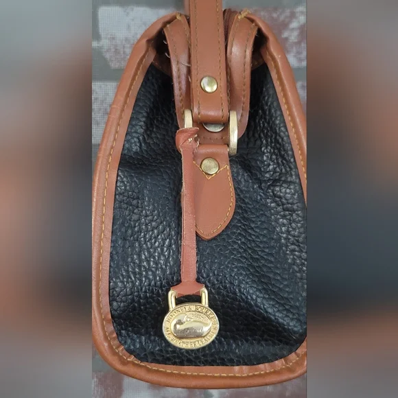 Dooney & Bourke Vintage HandbagDooney & Bourke All Weather Leather Pebble Grain - Picture 6 of 10